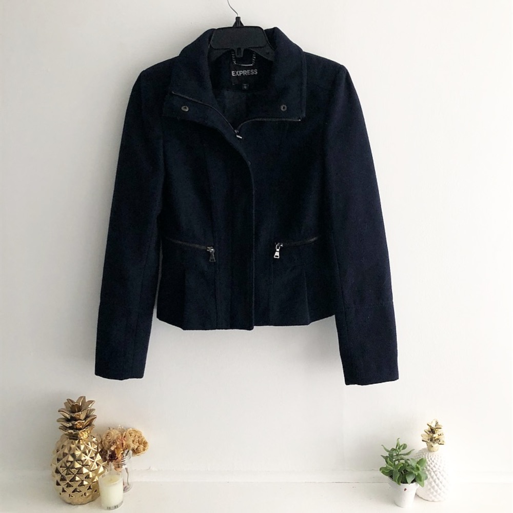 Express Pleated Peplum Detailed Coat